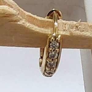 Brinco em Ouro - Com Pedras