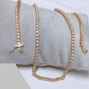 Colar em Ouro