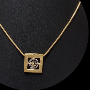 Colar em Ouro